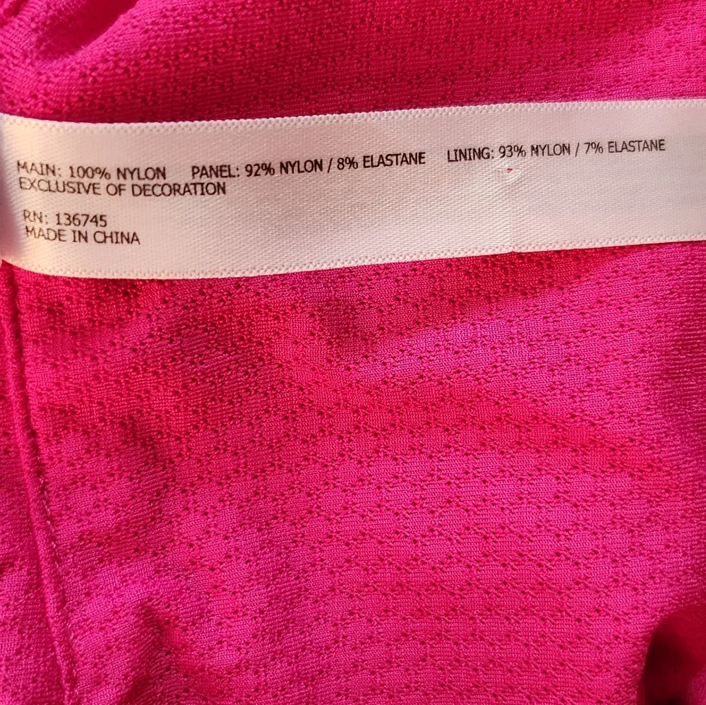 Lorna Jane.Luminosity Raspberry Pearlescent Hooded Jacket Lightweight